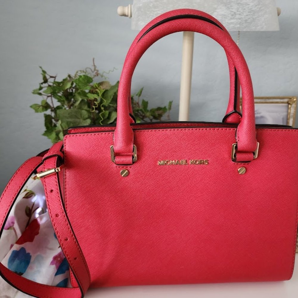 Michael Kors Selma Satchel - Picture 2 of 14